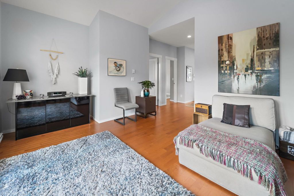 listing image 1109233647630833179