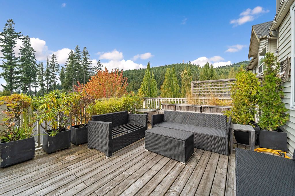 listing image 1105078306651345600