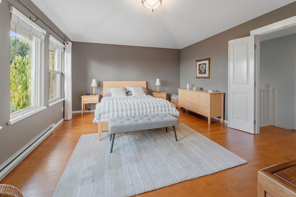 listing image 1107875283836219377