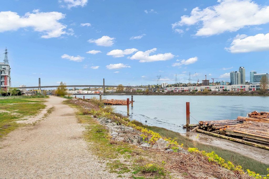 listing image 1107185623781065834