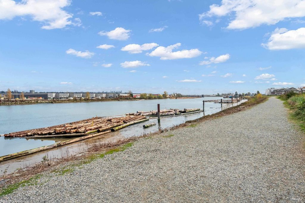 listing image 1101770768570801640