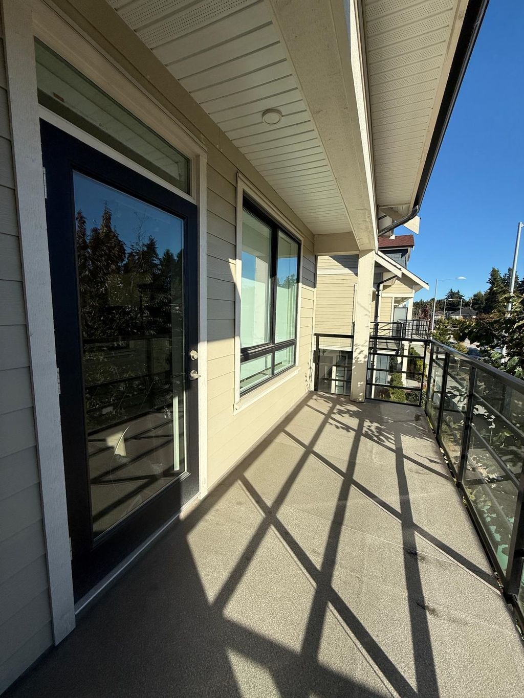 listing image 1101188282901056186