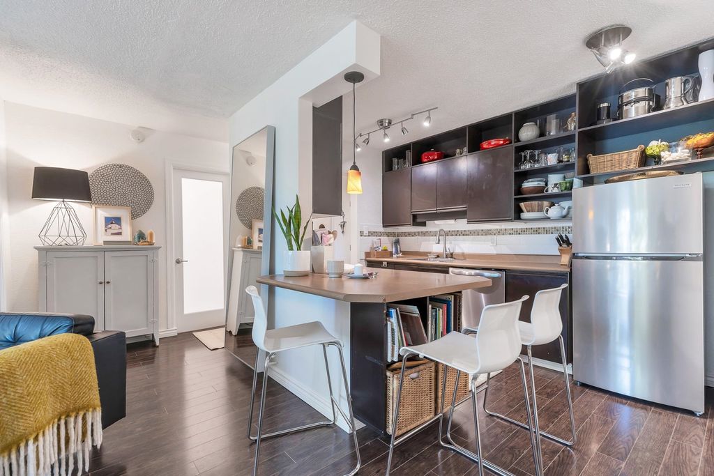listing image 1109475522092386845