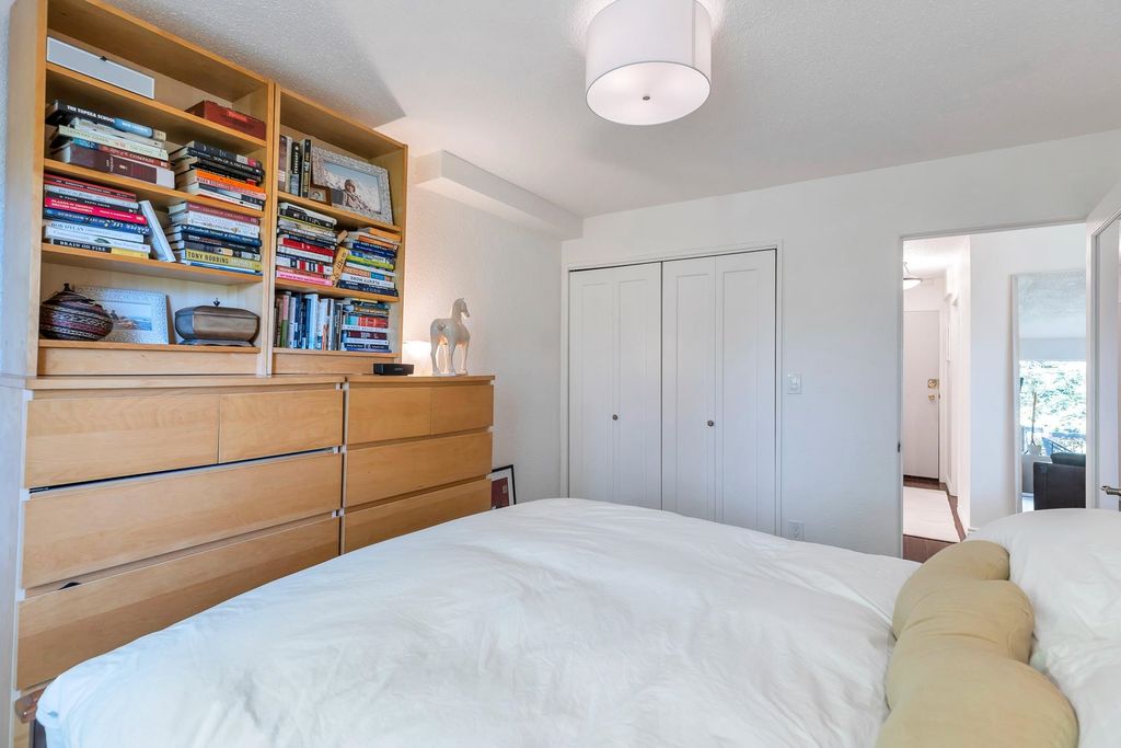 listing image 1100586825954056250