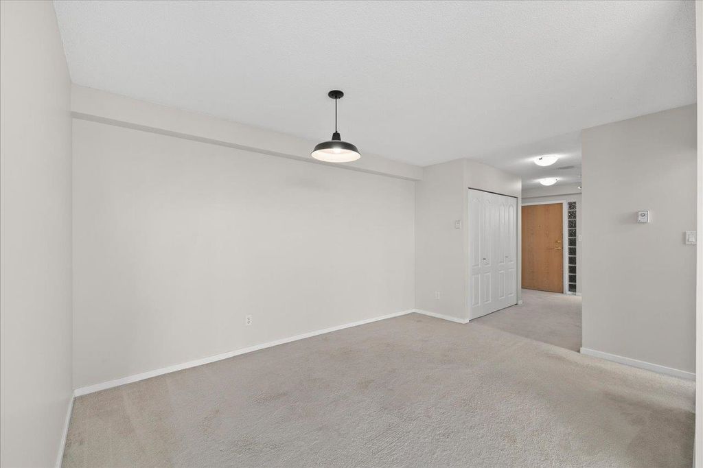 listing image 1102923248925102202