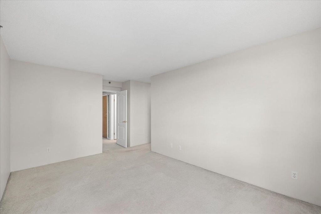 listing image 1101626122459657500