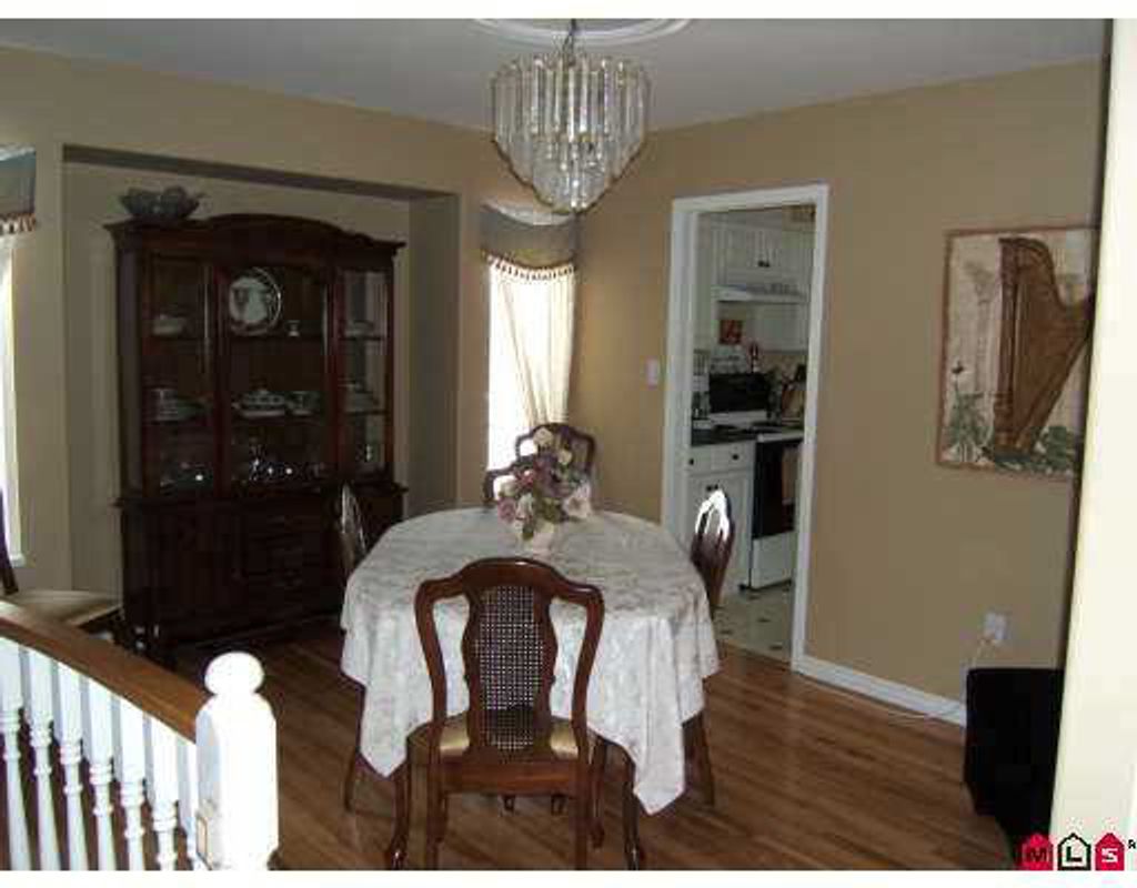 listing image 1102496305565630219