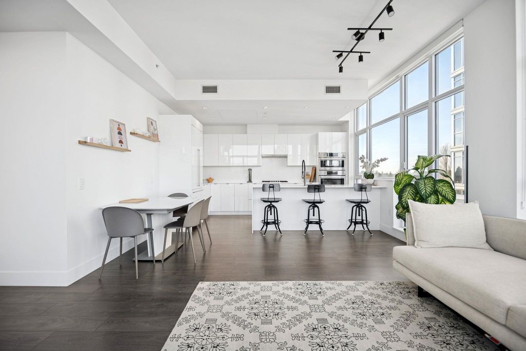 listing image 1105818219497187492