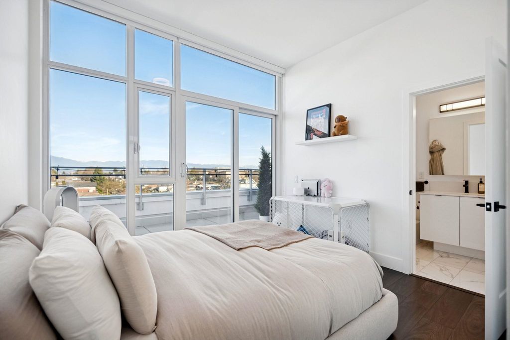 listing image 1106660055272819476