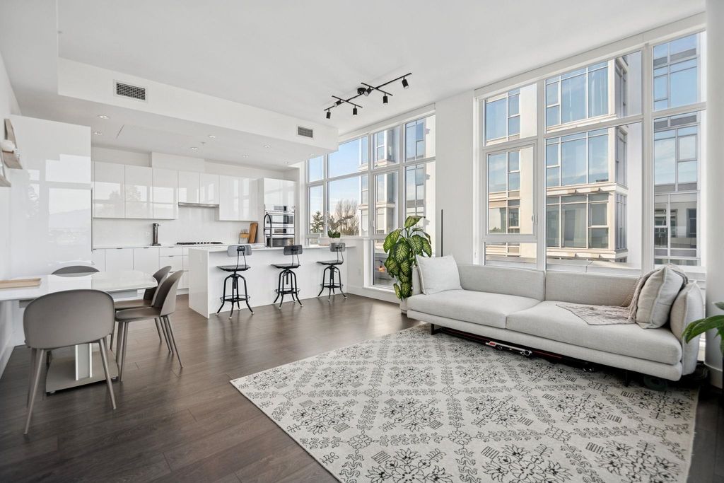 listing image 1109200085782309093