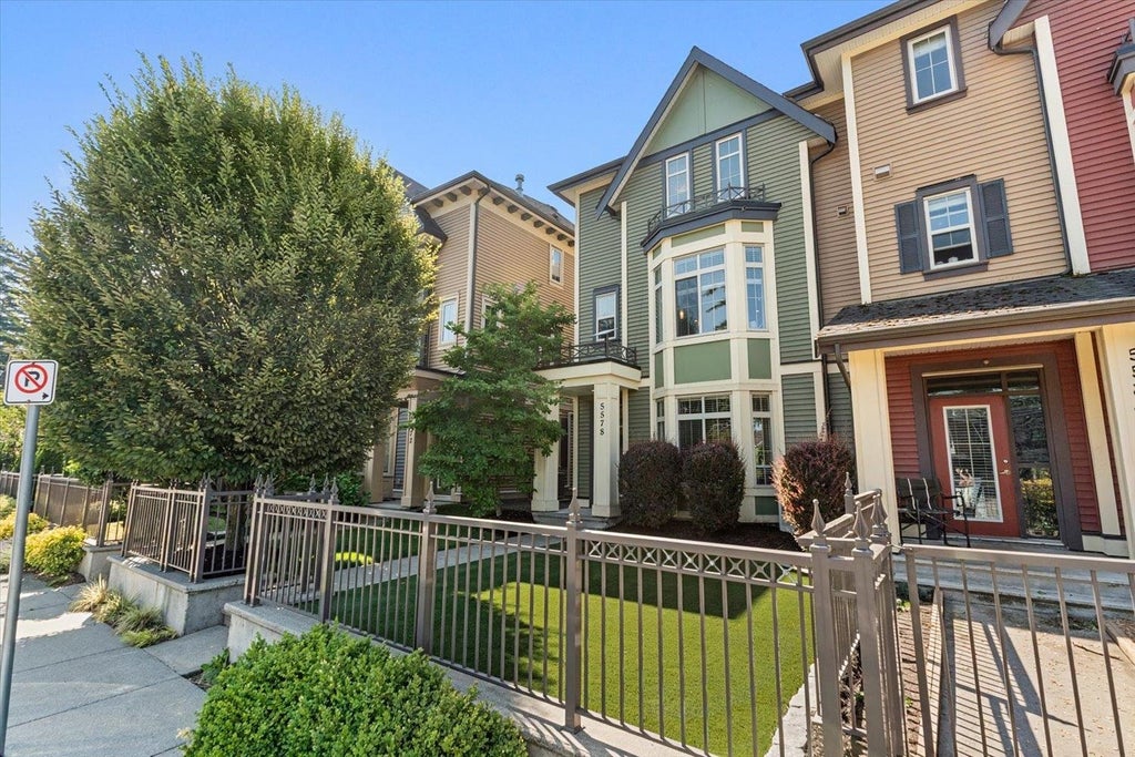 Photo of 5578 Chinook Street, Chilliwack, BC V2R 0T3 (MLS # R3147132)