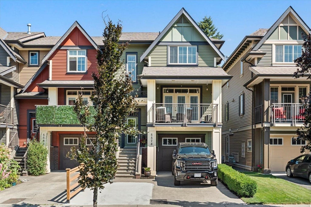 Photo of 5578 Chinook Street, Chilliwack, BC V2R 0T3 (MLS # R3147132)