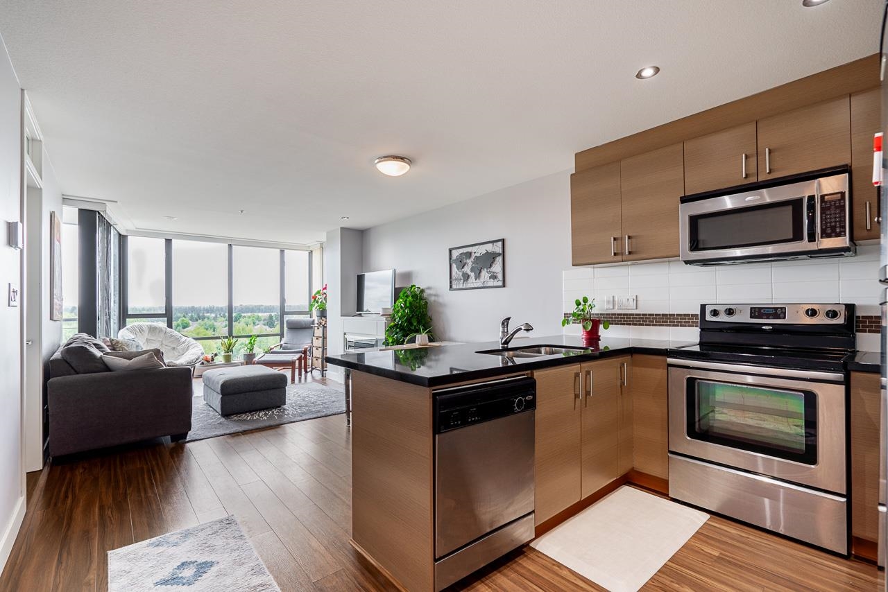 12069 Harris Road 906