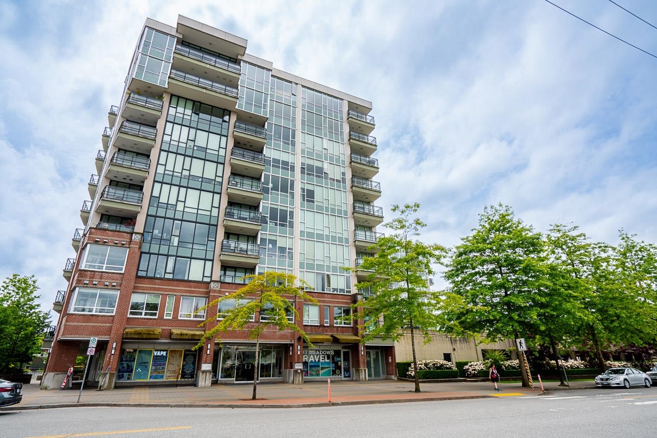 12069 Harris Road 906