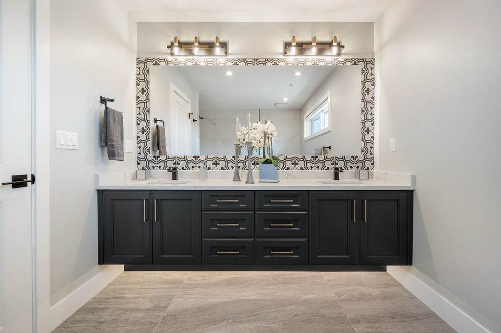 listing image 1108649744047396059