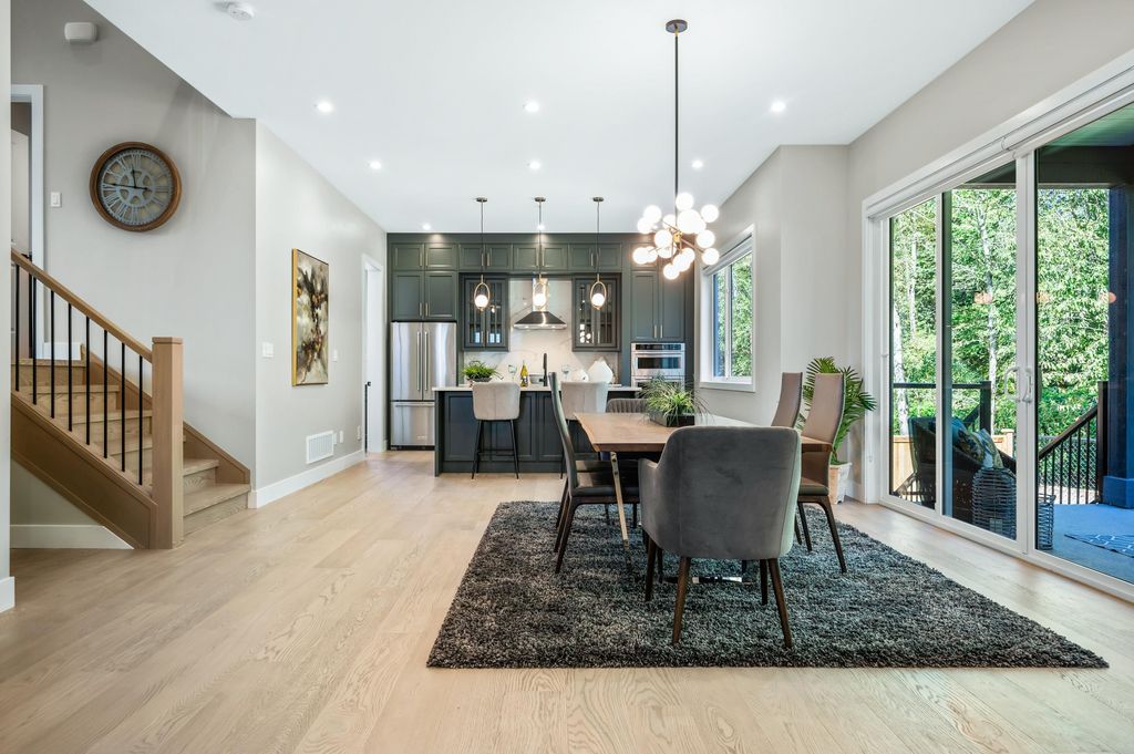 listing image 1100379628542375702