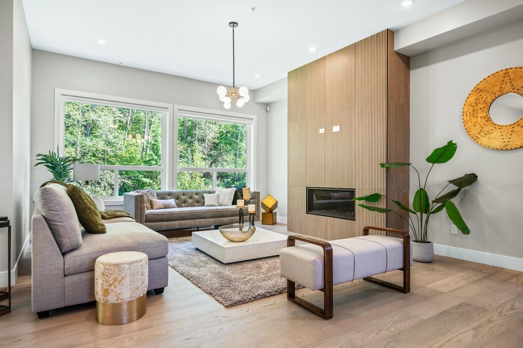 listing image 1109813708034193334