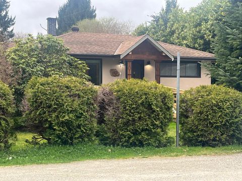 11963 221 Street Maple Ridge BC V2X 5S9