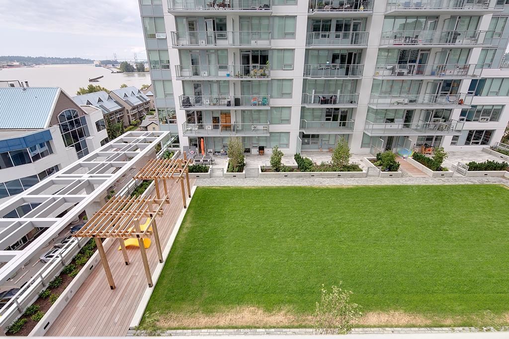 listing image 1102437641811183307
