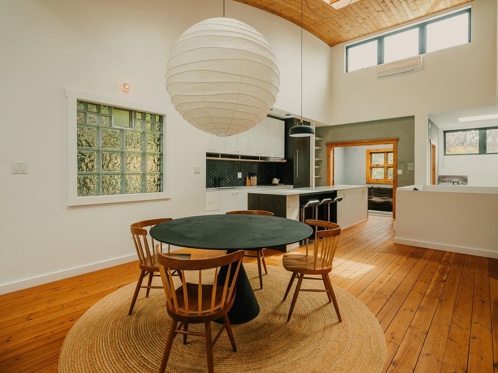 listing image 1105721481087597839
