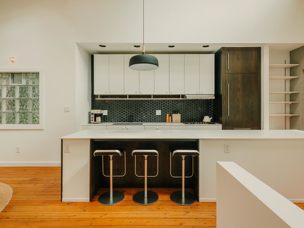 listing image 1103848911930347552