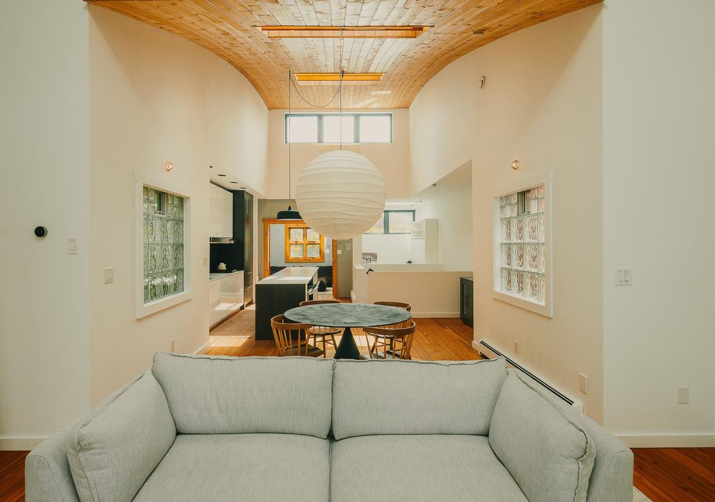 listing image 1106484387163026255