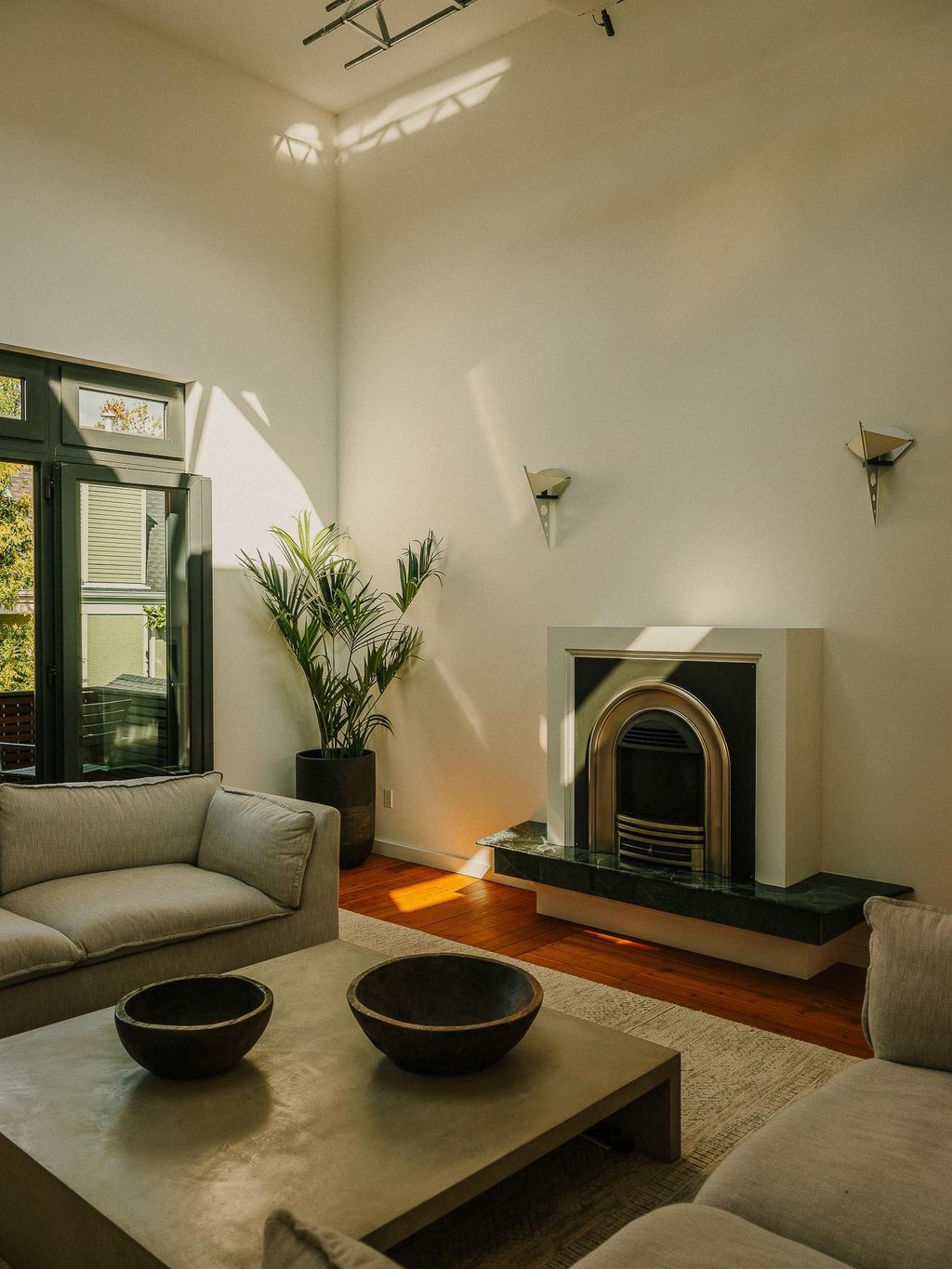 listing image 1106250356655816534