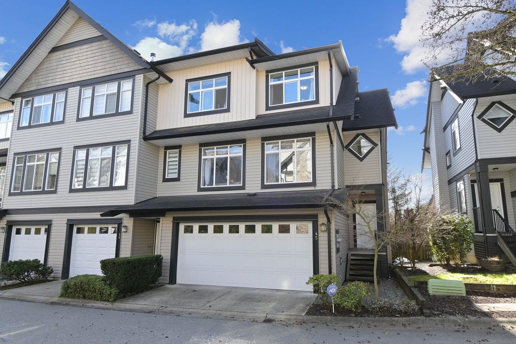 Photo of 19932 70 Avenue #45, Langley, BC V2Y 3C6 (MLS # R3175593)