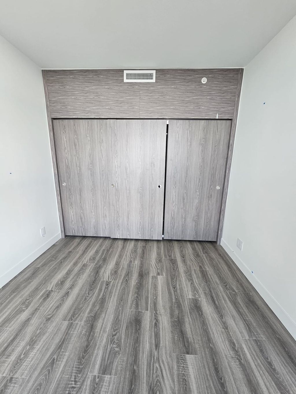 listing image 1107150423033820359