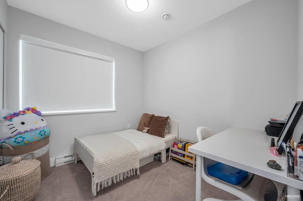 listing image 1104253428007473467