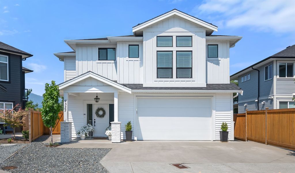 Photo of 9327 Sitka Place, Chilliwack, BC V2P 8B6 (MLS # R3111356)