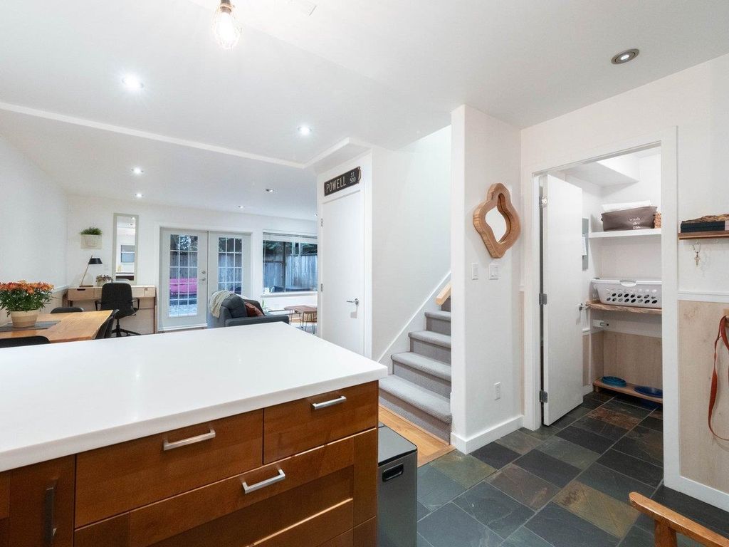 listing image 1102151603475273952