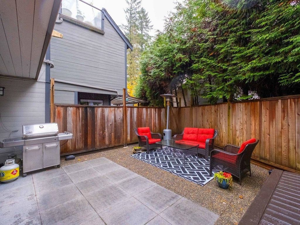 listing image 1104542054038920582