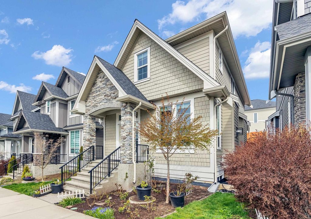 Photo of 16549 21 Avenue, Surrey, BC V3Z 0V7 (MLS # R3080238)