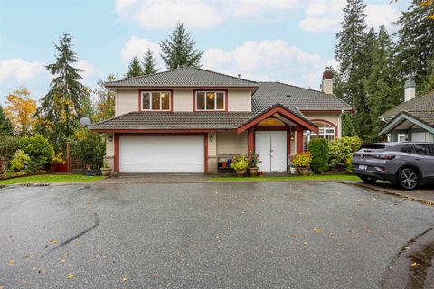 1590 Plateau Crescent Coquitlam BC V3E 3B3