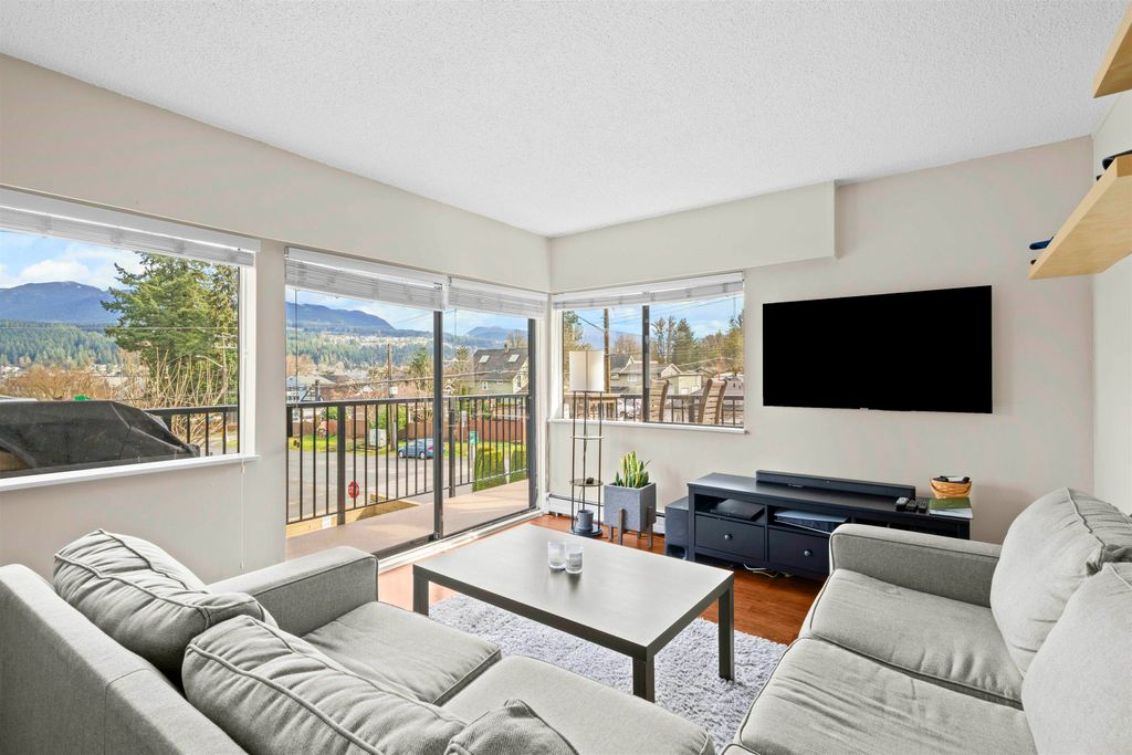 listing image 1100159596721939962