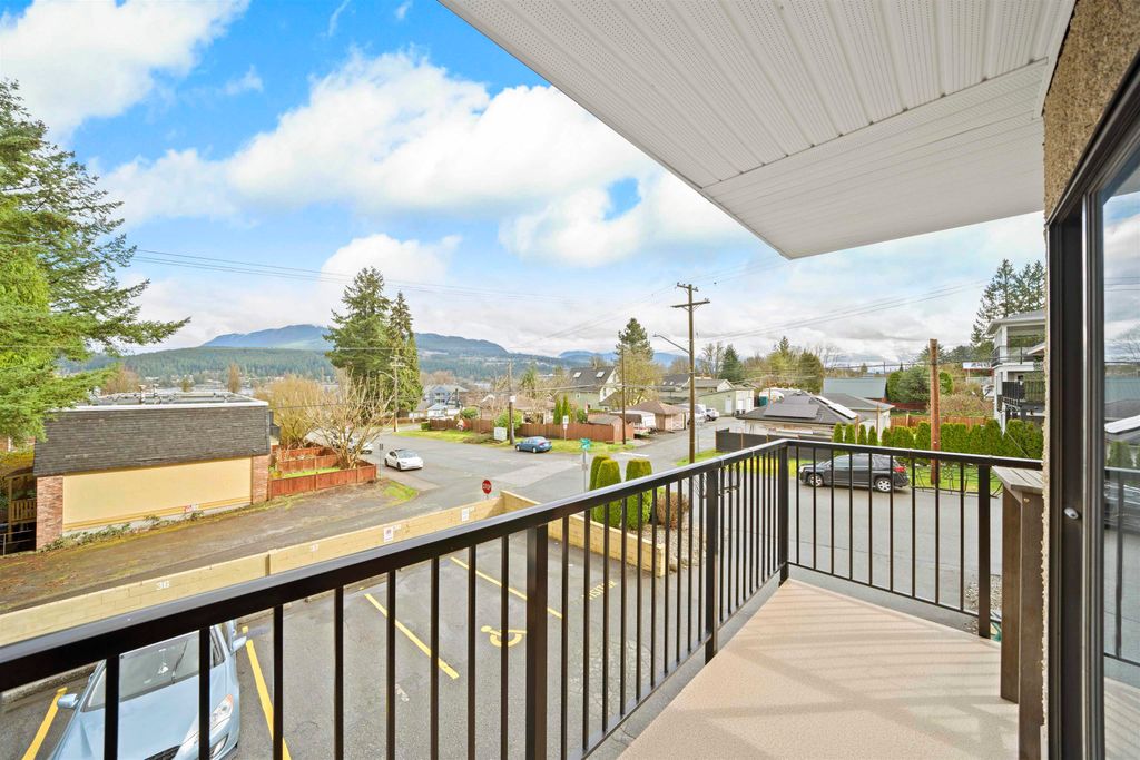listing image 1107948069352412738