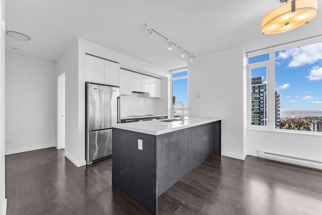 listing image 1103723342651228111
