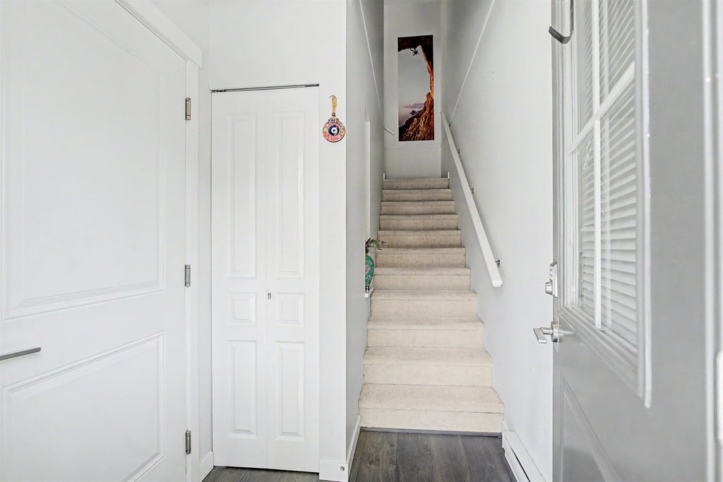 Photo of 30930 Westridge Place #123, Abbotsford, BC V2T 0H6 (MLS # R3126465)