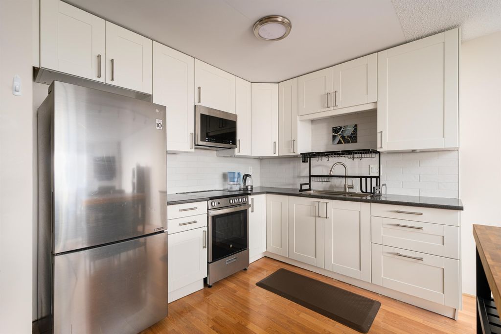 listing image 1109309868600655094