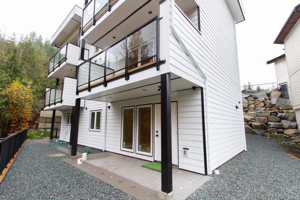 listing image 1106342822568515788