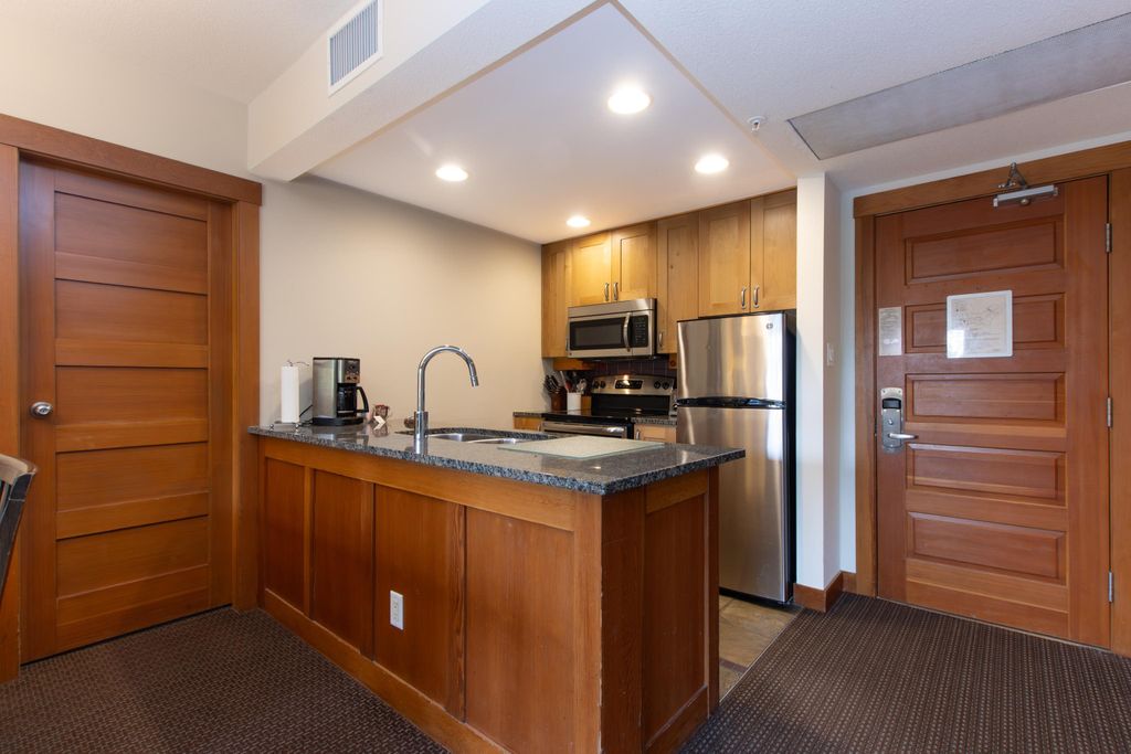 listing image 1108126575182946351