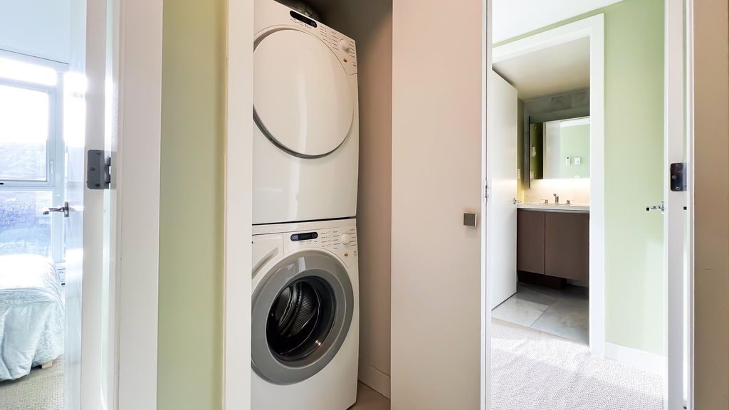 listing image 1107694584220849843