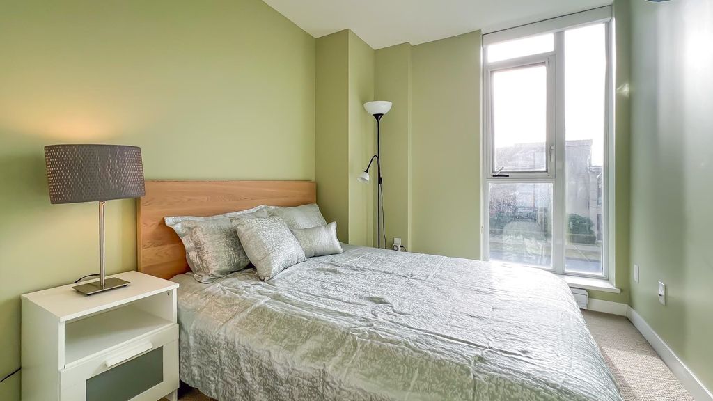 listing image 1105493264735835799