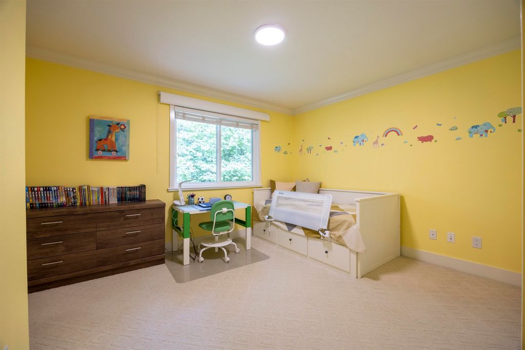 listing image 1104628835913661633