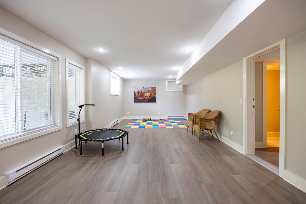 listing image 1100565047954917898