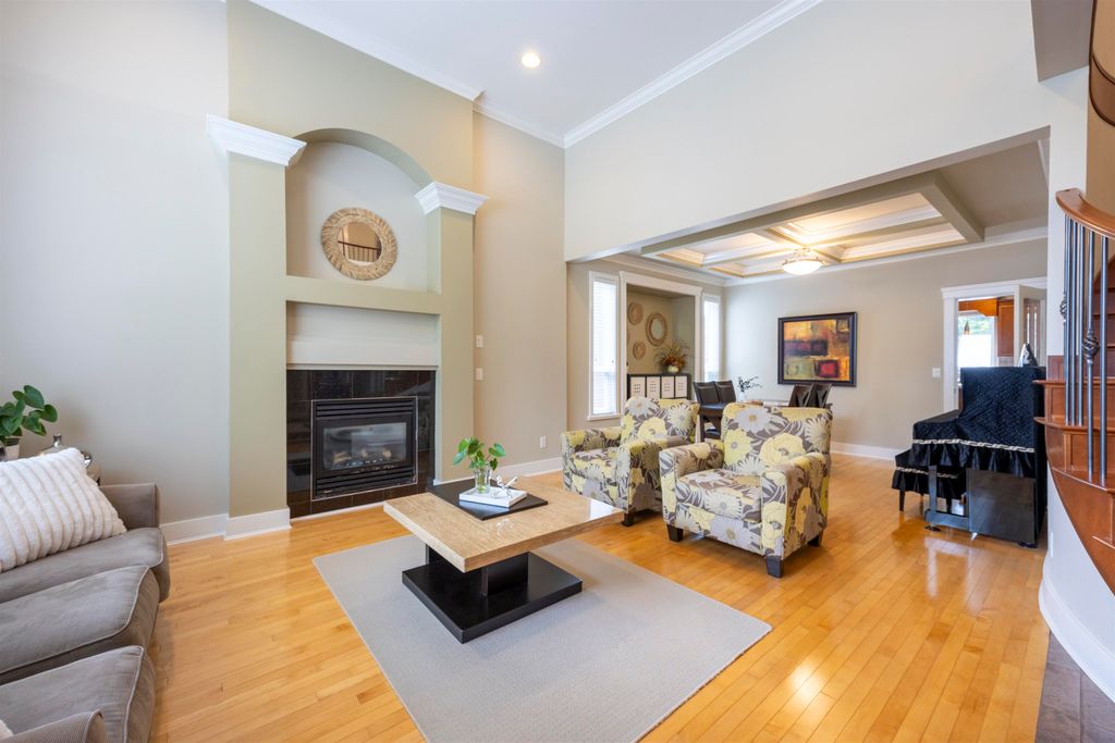 listing image 1107621209002120651