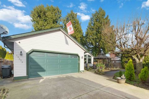 19379 Cusick Crescent Pitt Meadows BC V3Y 2M9