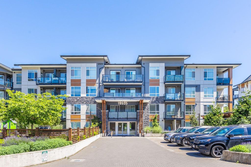 Photo of 19935 75a Avenue #210, Langley, BC V2R 0A2 (MLS # R3131749)