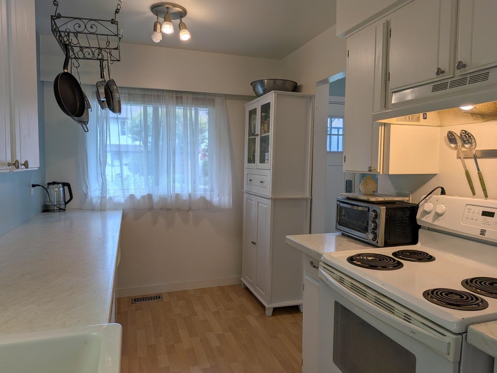 Photo of 32880 Bevan Way #114, Abbotsford, BC V2S 6R3 (MLS # R3130767)